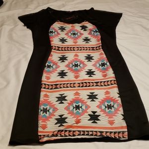 Junior's dress XL aztec print